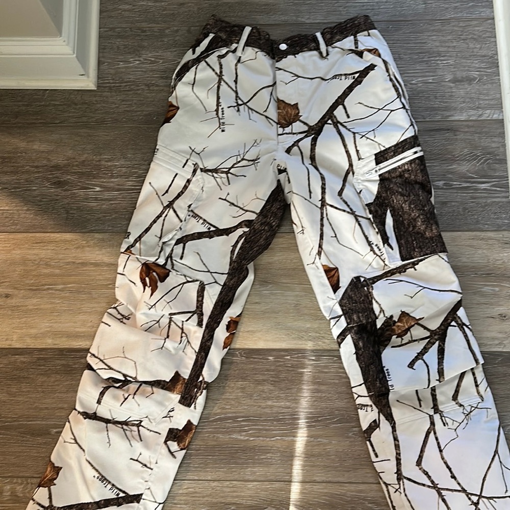 Wildflower Concealment Specialist Cargo Pants (L)